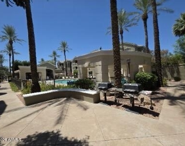 5303 N 7th Street - Photo Thumbnail 5