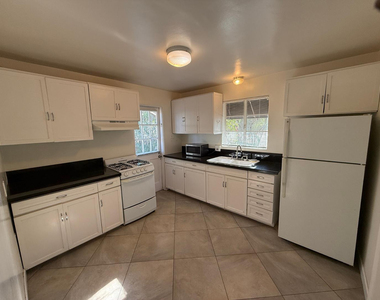 41 E Woodward Drive - Photo Thumbnail 8