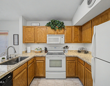 1120 N Val Vista Drive - Photo Thumbnail 17