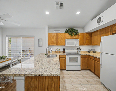 1120 N Val Vista Drive - Photo Thumbnail 16