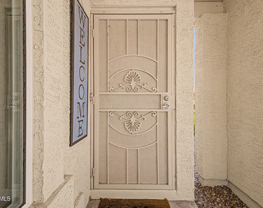1120 N Val Vista Drive - Photo Thumbnail 11