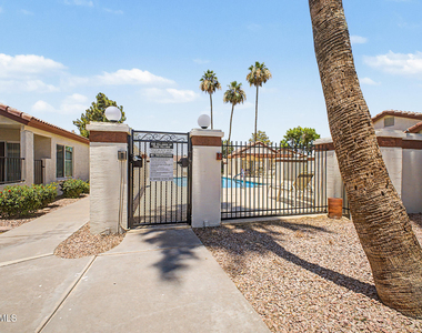 1120 N Val Vista Drive - Photo Thumbnail 35
