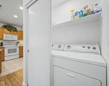 1120 N Val Vista Drive - Photo Thumbnail 30