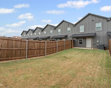 128 Abbey Park Court - Photo Thumbnail 30