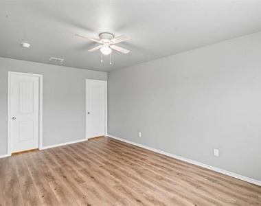 128 Abbey Park Court - Photo Thumbnail 19