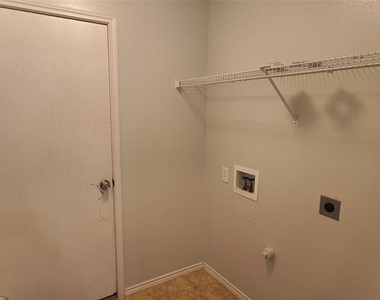 13179 Michelle Drive - Photo Thumbnail 23