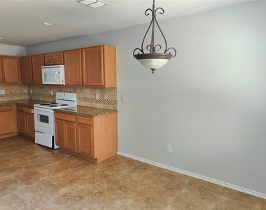13179 Michelle Drive - Photo Thumbnail 19