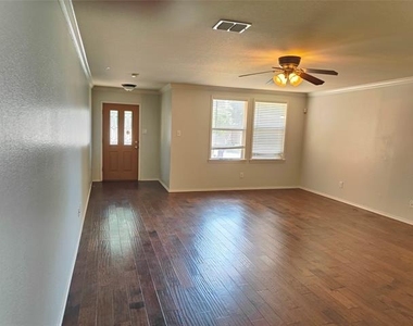 13179 Michelle Drive - Photo Thumbnail 7