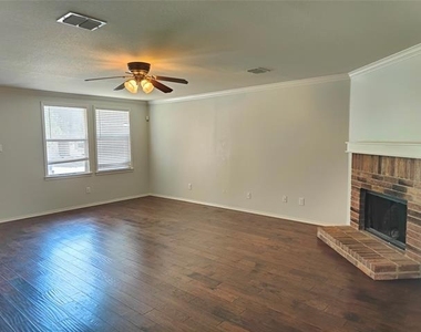 13179 Michelle Drive - Photo Thumbnail 6