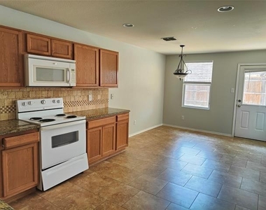 13179 Michelle Drive - Photo Thumbnail 15