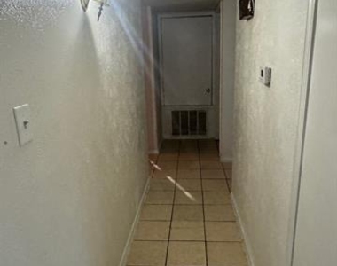 4706 Seaport Drive - Photo Thumbnail 10