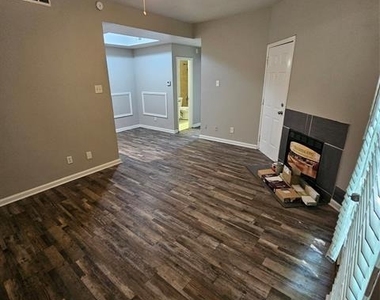 3209 Norwalk Avenue - Photo Thumbnail 2