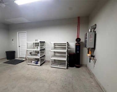 8134 Grotto Drive - Photo Thumbnail 8