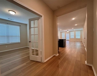 8134 Grotto Drive - Photo Thumbnail 2