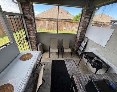7213 Bronco Bluff - Photo Thumbnail 16