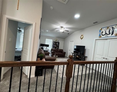 7213 Bronco Bluff - Photo Thumbnail 8
