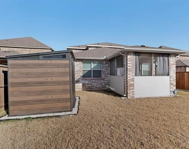 7213 Bronco Bluff - Photo Thumbnail 17