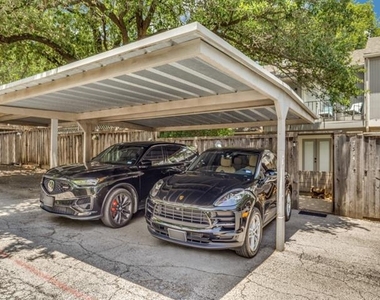 7512 Woodthrush Drive - Photo Thumbnail 2