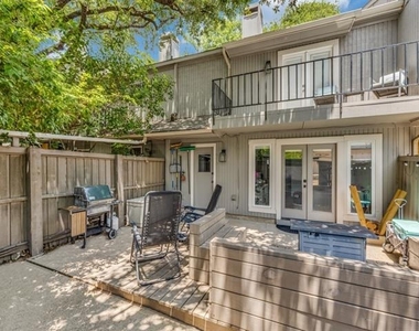 7512 Woodthrush Drive - Photo Thumbnail 18