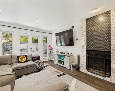 7512 Woodthrush Drive - Photo Thumbnail 6