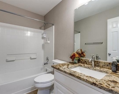 2333 Aurora Drive - Photo Thumbnail 15