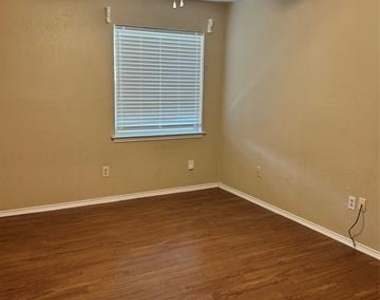 6532 Central Avenue - Photo Thumbnail 3