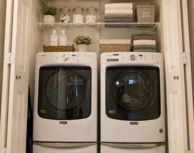 4719 Mckinney Avenue - Photo Thumbnail 9