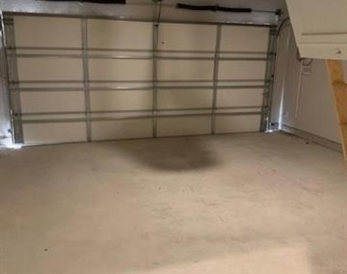 1104 Knightsgate Road - Photo Thumbnail 10