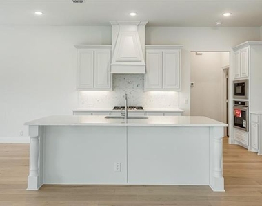 1073 Canuela Way - Photo Thumbnail 13