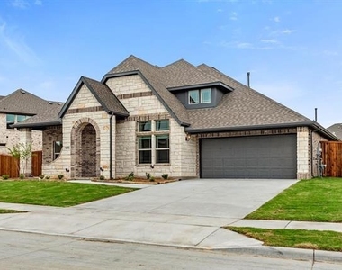 1073 Canuela Way - Photo Thumbnail 1