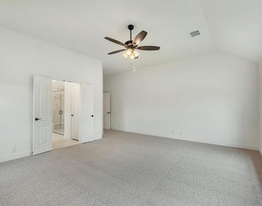 1073 Canuela Way - Photo Thumbnail 21