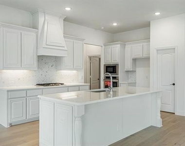1073 Canuela Way - Photo Thumbnail 14