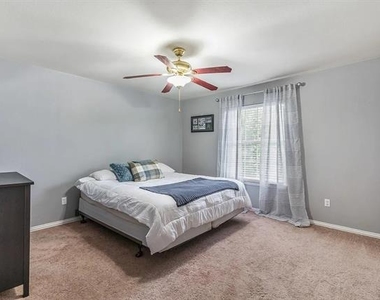 5628 Worley Drive - Photo Thumbnail 17