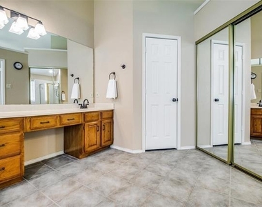 1109 Ashby Drive - Photo Thumbnail 16