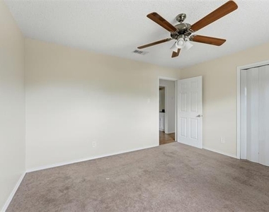 401 N 7th Street - Photo Thumbnail 7