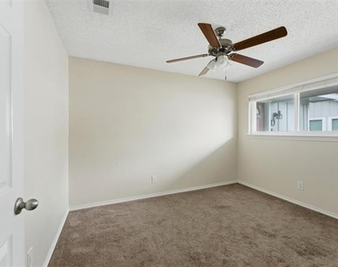 401 N 7th Street - Photo Thumbnail 8