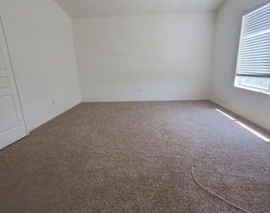 1853 E Shannon Street - Photo Thumbnail 19