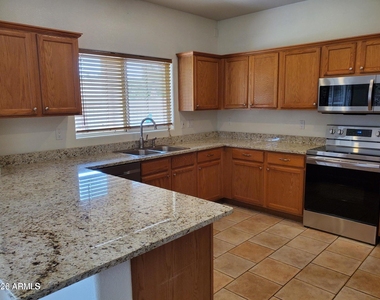 1853 E Shannon Street - Photo Thumbnail 10
