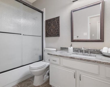 7914 Kristina Drive - Photo Thumbnail 21