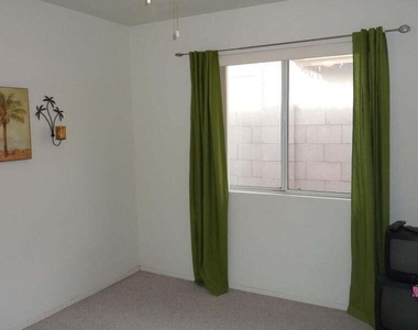140 W Oxford Lane - Photo Thumbnail 10