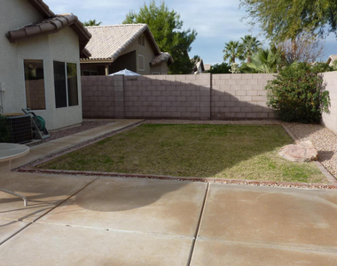 140 W Oxford Lane - Photo Thumbnail 12