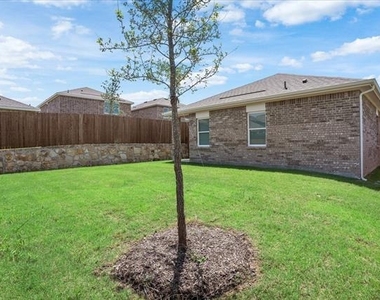 4406 Wood Fern Road - Photo Thumbnail 22