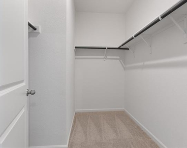 4406 Wood Fern Road - Photo Thumbnail 20