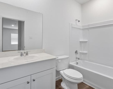 4406 Wood Fern Road - Photo Thumbnail 16