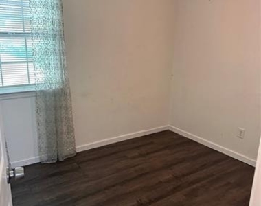 1214 Wolfe City Drive - Photo Thumbnail 14