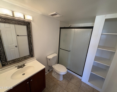 7940 E Camelback Road - Photo Thumbnail 15