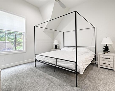 5089 Gaston Avenue - Photo Thumbnail 10