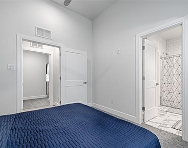 5089 Gaston Avenue - Photo Thumbnail 13