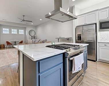 5089 Gaston Avenue - Photo Thumbnail 7
