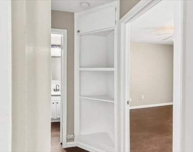 1215 Lowe Street - Photo Thumbnail 22